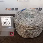 LOTE 053 - 01 ROLO DE ARAME FARPADO COM 500M. (NO ESTADO) ATENÇÃO! FAZER A VISITAÇÃO ANTES DE ARREMATAR, NÃO SABEMOS SE FUNCIONA, LEILÃO NÃO TEM GARANTIA E NEM DEVOLUÇÃO, SUJEITO A POSSÍVEIS AVARIAS VISÍVEIS/OCULTAS E/OU AUSÊNCIA DE COMPONENTES.
