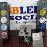 LOTE 066 - 02 REFLETORES DE LUZ E 01 MÁQUINA DE FUMAÇA. (NO ESTADO) ATENÇÃO! FAZER A VISITAÇÃO ANTES DE ARREMATAR, NÃO SABEMOS SE FUNCIONA, LEILÃO NÃO TEM GARANTIA E NEM DEVOLUÇÃO, SUJEITO A POSSÍVEIS AVARIAS VISÍVEIS/OCULTAS E/OU AUSÊNCIA DE COMPONENTES.