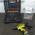 LOTE 210 - 01 PARAFUSADEIRA A BATERIA 12V 2BITS E CARREGADOR. (NO ESTADO) ATENÇÃO! FAZER A VISITAÇÃO ANTES DE ARREMATAR, NÃO SABEMOS SE FUNCIONA. LEILÃO NÃO TEM GARANTIA E NEM DEVOLUÇÃO, SUJEITO A POSSÍVEIS AVARIAS VISÍVEIS/OCULTAS E/OU AUSÊNCIA DE COMPONENTES.