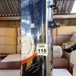 LOTE 115 - 01 BEBEDOURO PARA GARRAFÃO MARCA LIBELL. (NO ESTADO) ATENÇÃO! FAZER A VISITAÇÃO ANTES DE ARREMATAR, NÃO SABEMOS SE FUNCIONA, LEILÃO NÃO TEM GARANTIA E NEM DEVOLUÇÃO, SUJEITO A POSSÍVEIS AVARIAS VISÍVEIS/OCULTAS E/OU AUSÊNCIA DE COMPONENTES.