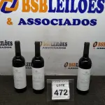 LOTE 472 - 03 GARRAFAS DE VINHO TINTO VALA REAL PORTUGUÊS SAFRA 2019 750ML. (NO ESTADO) ATENÇÃO! FAZER A VISITAÇÃO ANTES DE ARREMATAR, NÃO SABEMOS SE FUNCIONA, LEILÃO NÃO TEM GARANTIA E NEM DEVOLUÇÃO, SUJEITO A POSSÍVEIS AVARIAS VISÍVEIS/OCULTAS E/OU AUSÊNCIA DE COMPONENTES.