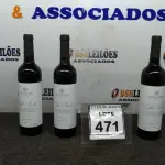 LOTE 471 - 03 GARRAFAS DE VINHO TINTO VALA REAL PORTUGUÊS SAFRA 2019 750ML. (NO ESTADO) ATENÇÃO! FAZER A VISITAÇÃO ANTES DE ARREMATAR, NÃO SABEMOS SE FUNCIONA, LEILÃO NÃO TEM GARANTIA E NEM DEVOLUÇÃO, SUJEITO A POSSÍVEIS AVARIAS VISÍVEIS/OCULTAS E/OU AUSÊNCIA DE COMPONENTES.