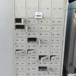 LOTE 480 - 01 ARMÁRIO CARTEIRO DE FERRO. (NO ESTADO) ATENÇÃO! FAZER A VISITAÇÃO ANTES DE ARREMATAR, NÃO SABEMOS SE FUNCIONA. LEILÃO NÃO TEM GARANTIA E NEM DEVOLUÇÃO, SUJEITO A POSSÍVEIS AVARIAS VISÍVEIS/OCULTAS E/OU AUSÊNCIA DE COMPONENTES.