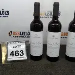 LOTE 463 - 03 GARRAFAS DE VINHO TINTO VALA REAL PORTUGUÊS SAFRA 2019 750ML. (NO ESTADO) ATENÇÃO! FAZER A VISITAÇÃO ANTES DE ARREMATAR, NÃO SABEMOS SE FUNCIONA, LEILÃO NÃO TEM GARANTIA E NEM DEVOLUÇÃO, SUJEITO A POSSÍVEIS AVARIAS VISÍVEIS/OCULTAS E/OU AUSÊNCIA DE COMPONENTES.