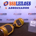 LOTE 102 - 01 HOVERBOARD. (NO ESTADO) ATENÇÃO! FAZER A VISITAÇÃO ANTES DE ARREMATAR, NÃO SABEMOS SE FUNCIONA, LEILÃO NÃO TEM GARANTIA E NEM DEVOLUÇÃO, SUJEITO A POSSÍVEIS AVARIAS VISÍVEIS/OCULTAS E/OU AUSÊNCIA DE COMPONENTES.
