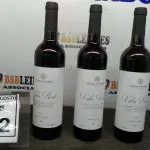LOTE 462 - 03 GARRAFAS DE VINHO TINTO VALA REAL PORTUGUÊS SAFRA 2019 750ML. (NO ESTADO) ATENÇÃO! FAZER A VISITAÇÃO ANTES DE ARREMATAR, NÃO SABEMOS SE FUNCIONA, LEILÃO NÃO TEM GARANTIA E NEM DEVOLUÇÃO, SUJEITO A POSSÍVEIS AVARIAS VISÍVEIS/OCULTAS E/OU AUSÊNCIA DE COMPONENTES.