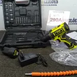 LOTE 290 - 01 PARAFUSADEIRA A BATERIA 12V 2BITS E CARREGADOR. (NO ESTADO) ATENÇÃO! FAZER A VISITAÇÃO ANTES DE ARREMATAR, NÃO SABEMOS SE FUNCIONA. LEILÃO NÃO TEM GARANTIA E NEM DEVOLUÇÃO, SUJEITO A POSSÍVEIS AVARIAS VISÍVEIS/OCULTAS E/OU AUSÊNCIA DE COMPONENTES.