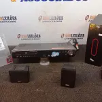 LOTE 047 - 01 HOME THEATER COM 06 CAIXAS MARCA PHILCO. (NO ESTADO) ATENÇÃO! FAZER A VISITAÇÃO ANTES DE ARREMATAR, NÃO SABEMOS SE FUNCIONA, LEILÃO NÃO TEM GARANTIA E NEM DEVOLUÇÃO, SUJEITO A POSSÍVEIS AVARIAS VISÍVEIS/OCULTAS E/OU AUSÊNCIA DE COMPONENTES.