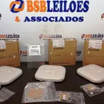 LOTE 006 - 03 ROTEADORES MARCA CISCO. (NO ESTADO) ATENÇÃO! FAZER A VISITAÇÃO ANTES DE ARREMATAR, NÃO SABEMOS SE FUNCIONA, LEILÃO NÃO TEM GARANTIA E NEM DEVOLUÇÃO, SUJEITO A POSSÍVEIS AVARIAS VISÍVEIS/OCULTAS E/OU AUSÊNCIA DE COMPONENTES.