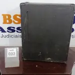 LOTE 033 - 01 CAIXA AMPLIFICADORA. (NO ESTADO) ATENÇÃO! FAZER A VISITAÇÃO ANTES DE ARREMATAR, NÃO SABEMOS SE FUNCIONA, LEILÃO NÃO TEM GARANTIA E NEM DEVOLUÇÃO, SUJEITO A POSSÍVEIS AVARIAS VISÍVEIS/OCULTAS E/OU AUSÊNCIA DE COMPONENTES.