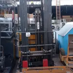 LOTE 486 - 01 EMPILHADEIRA ELÉTRICA. (NO ESTADO) ATENÇÃO! FAZER A VISITAÇÃO ANTES DE ARREMATAR, NÃO SABEMOS SE FUNCIONA. LEILÃO NÃO TEM GARANTIA E NEM DEVOLUÇÃO, SUJEITO A POSSÍVEIS AVARIAS VISÍVEIS/OCULTAS E/OU AUSÊNCIA DE COMPONENTES.