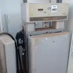 LOTE 483 - 01 BOMBA DE COMBUSTÍVEL DIESEL. (NO ESTADO) ATENÇÃO! FAZER A VISITAÇÃO ANTES DE ARREMATAR, NÃO SABEMOS SE FUNCIONA. LEILÃO NÃO TEM GARANTIA E NEM DEVOLUÇÃO, SUJEITO A POSSÍVEIS AVARIAS VISÍVEIS/OCULTAS E/OU AUSÊNCIA DE COMPONENTES.