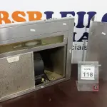 LOTE 118 - 01 COIFA 60CM MARCA CONTINENTAL. (NO ESTADO) ATENÇÃO! FAZER A VISITAÇÃO ANTES DE ARREMATAR, NÃO SABEMOS SE FUNCIONA. LEILÃO NÃO TEM GARANTIA E NEM DEVOLUÇÃO, SUJEITO A POSSÍVEIS AVARIAS VISÍVEIS/OCULTAS E/OU AUSÊNCIA DE COMPONENTES.