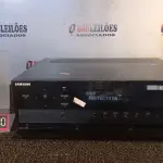 LOTE 057 - 01 HOME THEATER MARCA SAMSUNG. (NO ESTADO) ATENÇÃO! FAZER A VISITAÇÃO ANTES DE ARREMATAR, NÃO SABEMOS SE FUNCIONA, LEILÃO NÃO TEM GARANTIA E NEM DEVOLUÇÃO, SUJEITO A POSSÍVEIS AVARIAS VISÍVEIS/OCULTAS E/OU AUSÊNCIA DE COMPONENTES.