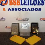 LOTE 162 - 02 TABLETS MARCA CCE. (NO ESTADO) ATENÇÃO! FAZER A VISITAÇÃO ANTES DE ARREMATAR, NÃO SABEMOS SE FUNCIONA, LEILÃO NÃO TEM GARANTIA E NEM DEVOLUÇÃO, SUJEITO A POSSÍVEIS AVARIAS VISÍVEIS/OCULTAS E/OU AUSÊNCIA DE COMPONENTES.