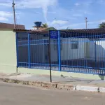 LOTE 001 - 01 CASA DE ESQUINA NA QR 405 CONJUNTO 9 LOTE 8 COM SALA, COZINHA, BANHEIRO SOCIAL, 03 QUARTOS, SENDO 01 SUÍTE, ÁREA DE SERVIÇO COBERTA ,GARAGEM E 01 LOJA COM BANHEIRO. SAMAMBAIA NORTE - DF, ÁREA DO LOTE 149,50 M², ÁREA CONSTRUÍDA 176,12 M², 405 CONJUNTO 9 LOTE 8 - SAMAMBAIA NORTE - DF, ÁREA DO LOTE 149,50 M², ÁREA CONSTRUÍDA 176,12 M², MATRÍCULA Nº. 163299 (NO ESTADO) (VISITAÇÃO AGENDAR 61-9445-2031 WHATSAPP) (IPTU 2025 PAGO)