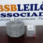 LOTE 134 - 01 ROLO DE ARAME FARPADO COM 500M. (NO ESTADO) ATENÇÃO! FAZER A VISITAÇÃO ANTES DE ARREMATAR, NÃO SABEMOS SE FUNCIONA, LEILÃO NÃO TEM GARANTIA E NEM DEVOLUÇÃO, SUJEITO A POSSÍVEIS AVARIAS VISÍVEIS/OCULTAS E/OU AUSÊNCIA DE COMPONENTES.