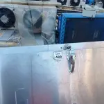 LOTE 488 - 01 CÂMARA FRIA COM PLACAS DE POLIURETANO, 01 EVAPORADORAS E 01 CONDENSADORAS. (NO ESTADO) ATENÇÃO! FAZER A VISITAÇÃO ANTES DE ARREMATAR, NÃO SABEMOS SE FUNCIONA. LEILÃO NÃO TEM GARANTIA E NEM DEVOLUÇÃO, SUJEITO A POSSÍVEIS AVARIAS VISÍVEIS/OCULTAS E/OU AUSÊNCIA DE COMPONENTES.