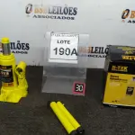 LOTE 190 - 01 MACACO HIDRÁULICO MANUAL TIPO GARRAFA PORTÁTIL  SUPORTA  2 TONELADAS (NO ESTADO) ATENÇÃO! FAZER A VISITAÇÃO ANTES DE ARREMATAR, NÃO SABEMOS SE FUNCIONA. LEILÃO NÃO TEM GARANTIA E NEM DEVOLUÇÃO, SUJEITO A POSSÍVEIS AVARIAS VISÍVEIS/OCULTAS E/OU AUSÊNCIA DE COMPONENTES.