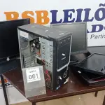 LOTE 061 - 05 MONITORES DE MARCAS E MODELOS DIVERSOS E 01 CPU. (NO ESTADO) ATENÇÃO! FAZER A VISITAÇÃO ANTES DE ARREMATAR, NÃO SABEMOS SE FUNCIONA, LEILÃO NÃO TEM GARANTIA E NEM DEVOLUÇÃO, SUJEITO A POSSÍVEIS AVARIAS VISÍVEIS/OCULTAS E/OU AUSÊNCIA DE COMPONENTES.