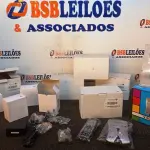 LOTE 211 - 01 TV BOX E 06 CAIXAS DE FONTE COM 04 UNIDADES CADA. (NO ESTADO) ATENÇÃO! FAZER A VISITAÇÃO ANTES DE ARREMATAR, NÃO SABEMOS SE FUNCIONA, LEILÃO NÃO TEM GARANTIA E NEM DEVOLUÇÃO, SUJEITO A POSSÍVEIS AVARIAS VISÍVEIS/OCULTAS E/OU AUSÊNCIA DE COMPONENTES.