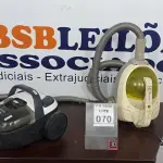 LOTE 070 - 02 ASPIRADORES DE PÓ. (NO ESTADO) ATENÇÃO! FAZER A VISITAÇÃO ANTES DE ARREMATAR, NÃO SABEMOS SE FUNCIONA, LEILÃO NÃO TEM GARANTIA E NEM DEVOLUÇÃO, SUJEITO A POSSÍVEIS AVARIAS VISÍVEIS/OCULTAS E/OU AUSÊNCIA DE COMPONENTES.
