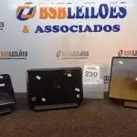 LOTE 230 - 03 NETBOOKS PARA RETIRADA DE PEÇAS. (NO ESTADO) ATENÇÃO! FAZER A VISITAÇÃO ANTES DE ARREMATAR, NÃO SABEMOS SE FUNCIONA, LEILÃO NÃO TEM GARANTIA E NEM DEVOLUÇÃO, SUJEITO A POSSÍVEIS AVARIAS VISÍVEIS/OCULTAS E/OU AUSÊNCIA DE COMPONENTES.