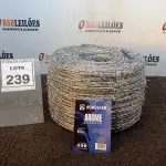 LOTE 239 - 01 ROLO DE ARAME FARPADO COM 500M. (NO ESTADO) ATENÇÃO! FAZER A VISITAÇÃO ANTES DE ARREMATAR, NÃO SABEMOS SE FUNCIONA, LEILÃO NÃO TEM GARANTIA E NEM DEVOLUÇÃO, SUJEITO A POSSÍVEIS AVARIAS VISÍVEIS/OCULTAS E/OU AUSÊNCIA DE COMPONENTES.