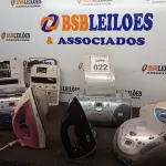 LOTE 022 - 04 RÁDIOS MICRO SYSTEM PORTÁTEIS MARCAS E MODELOS DIVERSOS, 02 FERROS DE PASSAR E 02 CALCULADORAS. (NO ESTADO) ATENÇÃO! FAZER A VISITAÇÃO ANTES DE ARREMATAR, NÃO SABEMOS SE FUNCIONA, LEILÃO NÃO TEM GARANTIA E NEM DEVOLUÇÃO, SUJEITO A POSSÍVEIS AVARIAS VISÍVEIS/OCULTAS E/OU AUSÊNCIA DE COMPONENTES.