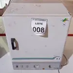 LOTE 008 - 01 ESTUFA PARA ESTERILIZAÇÃO E SECAGEM. (NO ESTADO) ATENÇÃO! FAZER A VISITAÇÃO ANTES DE ARREMATAR, NÃO SABEMOS SE FUNCIONA, LEILÃO NÃO TEM GARANTIA E NEM DEVOLUÇÃO, SUJEITO A POSSÍVEIS AVARIAS VISÍVEIS/OCULTAS E/OU AUSÊNCIA DE COMPONENTES.