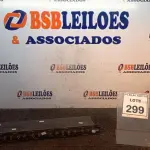 LOTE 299 - 01 COMPRESSOR DE ÁUDIO ESTÉREO DBX. (NO ESTADO) ATENÇÃO! FAZER A VISITAÇÃO ANTES DE ARREMATAR, NÃO SABEMOS SE FUNCIONA, LEILÃO NÃO TEM GARANTIA E NEM DEVOLUÇÃO, SUJEITO A POSSÍVEIS AVARIAS VISÍVEIS/OCULTAS E/OU AUSÊNCIA DE COMPONENTES.