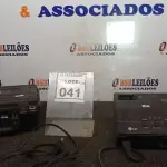 LOTE 041 - 01 PROJETOR MARCA LG COM CASE. (NO ESTADO) ATENÇÃO! FAZER A VISITAÇÃO ANTES DE ARREMATAR, NÃO SABEMOS SE FUNCIONA, LEILÃO NÃO TEM GARANTIA E NEM DEVOLUÇÃO, SUJEITO A POSSÍVEIS AVARIAS VISÍVEIS/OCULTAS E/OU AUSÊNCIA DE COMPONENTES.