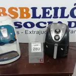 LOTE 280 - 01 FRITADEIRA A AR E 01 PURIFICADOR PARA GARRAFÃO. (NO ESTADO) ATENÇÃO! FAZER A VISITAÇÃO ANTES DE ARREMATAR, NÃO SABEMOS SE FUNCIONA, LEILÃO NÃO TEM GARANTIA E NEM DEVOLUÇÃO, SUJEITO A POSSÍVEIS AVARIAS VISÍVEIS/OCULTAS E/OU AUSÊNCIA DE COMPONENTES.