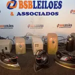 LOTE 227 - 03 FERROS DE PASSAR E 05 ESTABILIZADORES. (NO ESTADO) ATENÇÃO! FAZER A VISITAÇÃO ANTES DE ARREMATAR, NÃO SABEMOS SE FUNCIONA, LEILÃO NÃO TEM GARANTIA E NEM DEVOLUÇÃO, SUJEITO A POSSÍVEIS AVARIAS VISÍVEIS/OCULTAS E/OU AUSÊNCIA DE COMPONENTES.