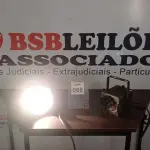 LOTE 068 - 02 REFLETORES DE PALCO. (NO ESTADO) ATENÇÃO! FAZER A VISITAÇÃO ANTES DE ARREMATAR, NÃO SABEMOS SE FUNCIONA, LEILÃO NÃO TEM GARANTIA E NEM DEVOLUÇÃO, SUJEITO A POSSÍVEIS AVARIAS VISÍVEIS/OCULTAS E/OU AUSÊNCIA DE COMPONENTES.