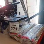 LOTE 271 - 02 SUPORTES FIXOS PARA TV. (NO ESTADO) ATENÇÃO! FAZER A VISITAÇÃO ANTES DE ARREMATAR, NÃO SABEMOS SE FUNCIONA, LEILÃO NÃO TEM GARANTIA E NEM DEVOLUÇÃO, SUJEITO A POSSÍVEIS AVARIAS VISÍVEIS/OCULTAS E/OU AUSÊNCIA DE COMPONENTES.