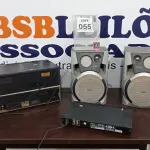 LOTE 055 - 02 TOCA-FITAS CASSETE, 01 APARELHO DE DVD E 02 CAIXAS DE SOM. (NO ESTADO) ATENÇÃO! FAZER A VISITAÇÃO ANTES DE ARREMATAR, NÃO SABEMOS SE FUNCIONA, LEILÃO NÃO TEM GARANTIA E NEM DEVOLUÇÃO, SUJEITO A POSSÍVEIS AVARIAS VISÍVEIS/OCULTAS E/OU AUSÊNCIA DE COMPONENTES.