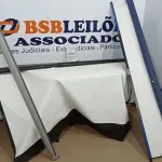 LOTE 060 - 02 TELAS DE PROJEÇÃO RETRATEIS. (NO ESTADO) ATENÇÃO! FAZER A VISITAÇÃO ANTES DE ARREMATAR, NÃO SABEMOS SE FUNCIONA, LEILÃO NÃO TEM GARANTIA E NEM DEVOLUÇÃO, SUJEITO A POSSÍVEIS AVARIAS VISÍVEIS/OCULTAS E/OU AUSÊNCIA DE COMPONENTES.