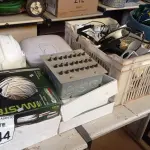 LOTE 244 - 01 LOTE COM VÁRIAS LUMINÁRIAS, 01 ROLO DE CABO COAXIAL DE 100M, 01 QUADRO ELÉTRICO, 01 CENTRAL DE ALARME E 01CAPACETE EPI. (NO ESTADO) ATENÇÃO! FAZER A VISITAÇÃO ANTES DE ARREMATAR, NÃO SABEMOS SE FUNCIONA, LEILÃO NÃO TEM GARANTIA E NEM DEVOLUÇÃO, SUJEITO A POSSÍVEIS AVARIAS VISÍVEIS/OCULTAS E/OU AUSÊNCIA DE COMPONENTES.