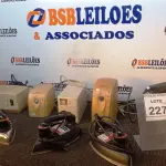 LOTE 227 - 03 FERROS DE PASSAR E 05 ESTABILIZADORES. (NO ESTADO) ATENÇÃO! FAZER A VISITAÇÃO ANTES DE ARREMATAR, NÃO SABEMOS SE FUNCIONA, LEILÃO NÃO TEM GARANTIA E NEM DEVOLUÇÃO, SUJEITO A POSSÍVEIS AVARIAS VISÍVEIS/OCULTAS E/OU AUSÊNCIA DE COMPONENTES.