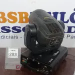 LOTE 283 - 01 MOVING HEAD. (NO ESTADO) ATENÇÃO! FAZER A VISITAÇÃO ANTES DE ARREMATAR, NÃO SABEMOS SE FUNCIONA, LEILÃO NÃO TEM GARANTIA E NEM DEVOLUÇÃO, SUJEITO A POSSÍVEIS AVARIAS VISÍVEIS/OCULTAS E/OU AUSÊNCIA DE COMPONENTES.