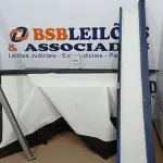 LOTE 060 - 02 TELAS DE PROJEÇÃO RETRATEIS. (NO ESTADO) ATENÇÃO! FAZER A VISITAÇÃO ANTES DE ARREMATAR, NÃO SABEMOS SE FUNCIONA, LEILÃO NÃO TEM GARANTIA E NEM DEVOLUÇÃO, SUJEITO A POSSÍVEIS AVARIAS VISÍVEIS/OCULTAS E/OU AUSÊNCIA DE COMPONENTES.