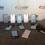 LOTE 303 - 10 APARELHOS DE TELEFONE MARCA POSITIVO E 01 CASE. (NO ESTADO) ATENÇÃO! FAZER A VISITAÇÃO ANTES DE ARREMATAR, NÃO SABEMOS SE FUNCIONA, LEILÃO NÃO TEM GARANTIA E NEM DEVOLUÇÃO, SUJEITO A POSSÍVEIS AVARIAS VISÍVEIS/OCULTAS E/OU AUSÊNCIA DE COMPONENTES.