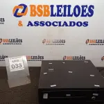 LOTE 033 - 01 GAVETA DE DINHEIRO. (NO ESTADO) ATENÇÃO! FAZER A VISITAÇÃO ANTES DE ARREMATAR, NÃO SABEMOS SE FUNCIONA, LEILÃO NÃO TEM GARANTIA E NEM DEVOLUÇÃO, SUJEITO A POSSÍVEIS AVARIAS VISÍVEIS/OCULTAS E/OU AUSÊNCIA DE COMPONENTES.