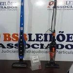 LOTE 069 - 02 ASPIRADORES DE PÓ DE MÃO. (NO ESTADO) ATENÇÃO! FAZER A VISITAÇÃO ANTES DE ARREMATAR, NÃO SABEMOS SE FUNCIONA, LEILÃO NÃO TEM GARANTIA E NEM DEVOLUÇÃO, SUJEITO A POSSÍVEIS AVARIAS VISÍVEIS/OCULTAS E/OU AUSÊNCIA DE COMPONENTES.