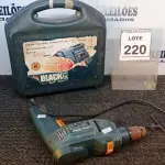 LOTE 220 - 01 FURADEIRA MARCA BLACK&DECKER COM CASE. (NO ESTADO) ATENÇÃO! FAZER A VISITAÇÃO ANTES DE ARREMATAR, NÃO SABEMOS SE FUNCIONA, LEILÃO NÃO TEM GARANTIA E NEM DEVOLUÇÃO, SUJEITO A POSSÍVEIS AVARIAS VISÍVEIS/OCULTAS E/OU AUSÊNCIA DE COMPONENTES.