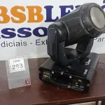 LOTE 283 - 01 MOVING HEAD. (NO ESTADO) ATENÇÃO! FAZER A VISITAÇÃO ANTES DE ARREMATAR, NÃO SABEMOS SE FUNCIONA, LEILÃO NÃO TEM GARANTIA E NEM DEVOLUÇÃO, SUJEITO A POSSÍVEIS AVARIAS VISÍVEIS/OCULTAS E/OU AUSÊNCIA DE COMPONENTES.