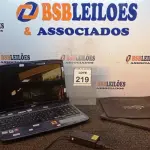 LOTE 219 - 01 NOTEBOOK MARCA ACER. (NO ESTADO) ATENÇÃO! FAZER A VISITAÇÃO ANTES DE ARREMATAR, NÃO SABEMOS SE FUNCIONA, LEILÃO NÃO TEM GARANTIA E NEM DEVOLUÇÃO, SUJEITO A POSSÍVEIS AVARIAS VISÍVEIS/OCULTAS E/OU AUSÊNCIA DE COMPONENTES.