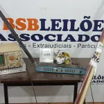 LOTE 046 - 01 OSCILOSCÓPIO ANALÓGICO, 02 EQUALIZADORES E 03 VARÕES PARA CORTINA E VÁRIOS ACESSÓRIOS. (NO ESTADO) ATENÇÃO! FAZER A VISITAÇÃO ANTES DE ARREMATAR, NÃO SABEMOS SE FUNCIONA, LEILÃO NÃO TEM GARANTIA E NEM DEVOLUÇÃO, SUJEITO A POSSÍVEIS AVARIAS VISÍVEIS/OCULTAS E/OU AUSÊNCIA DE COMPONENTES.
