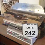 LOTE 242 - 02 BALANÇAS PEDIÁTRICA PESO MAX. 10/25KG. (NO ESTADO) ATENÇÃO! FAZER A VISITAÇÃO ANTES DE ARREMATAR, NÃO SABEMOS SE FUNCIONA, LEILÃO NÃO TEM GARANTIA E NEM DEVOLUÇÃO, SUJEITO A POSSÍVEIS AVARIAS VISÍVEIS/OCULTAS E/OU AUSÊNCIA DE COMPONENTES.